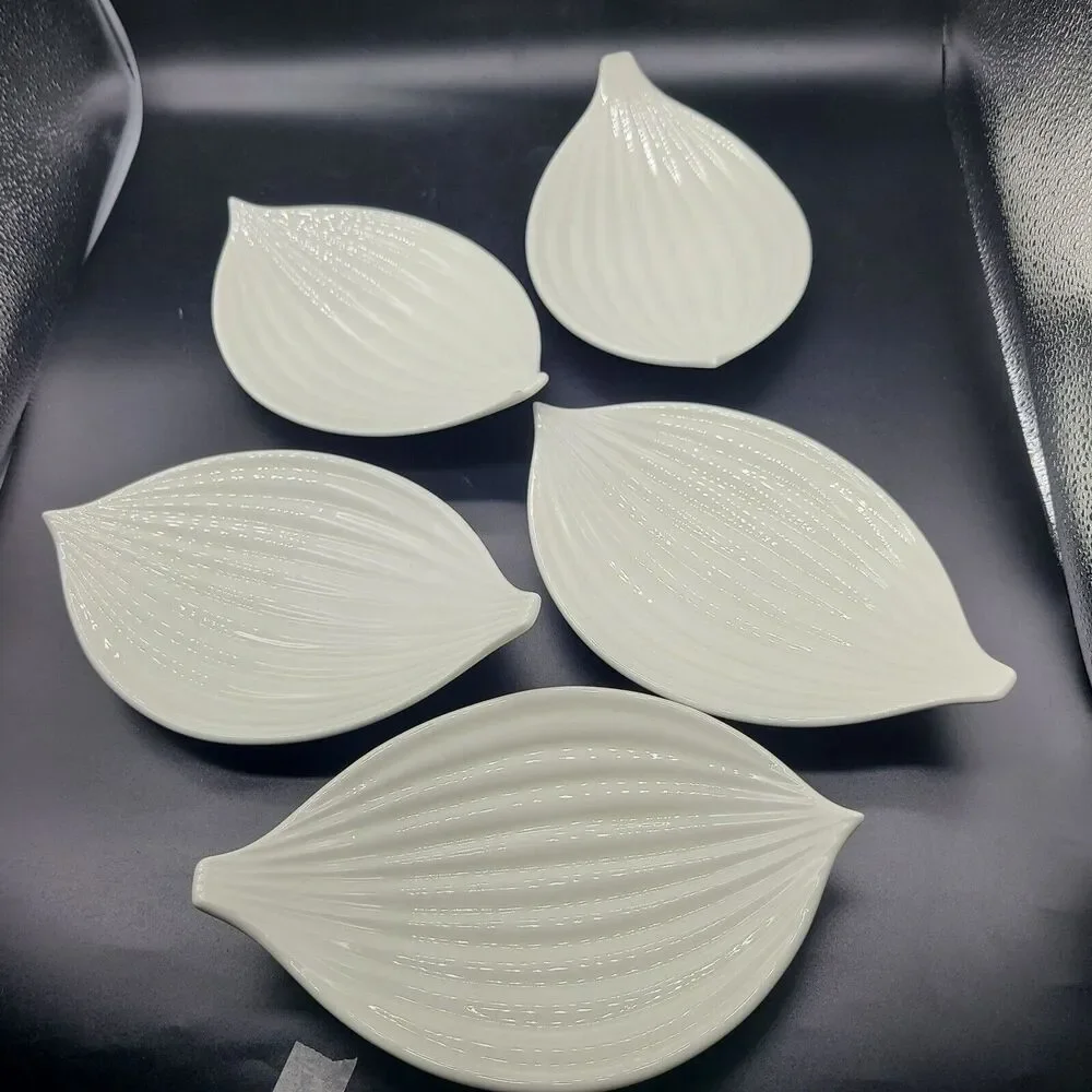 Set (5) Vintage MCM USA Serving Plates Dishes Ceramic Onion Ribbed Bowls